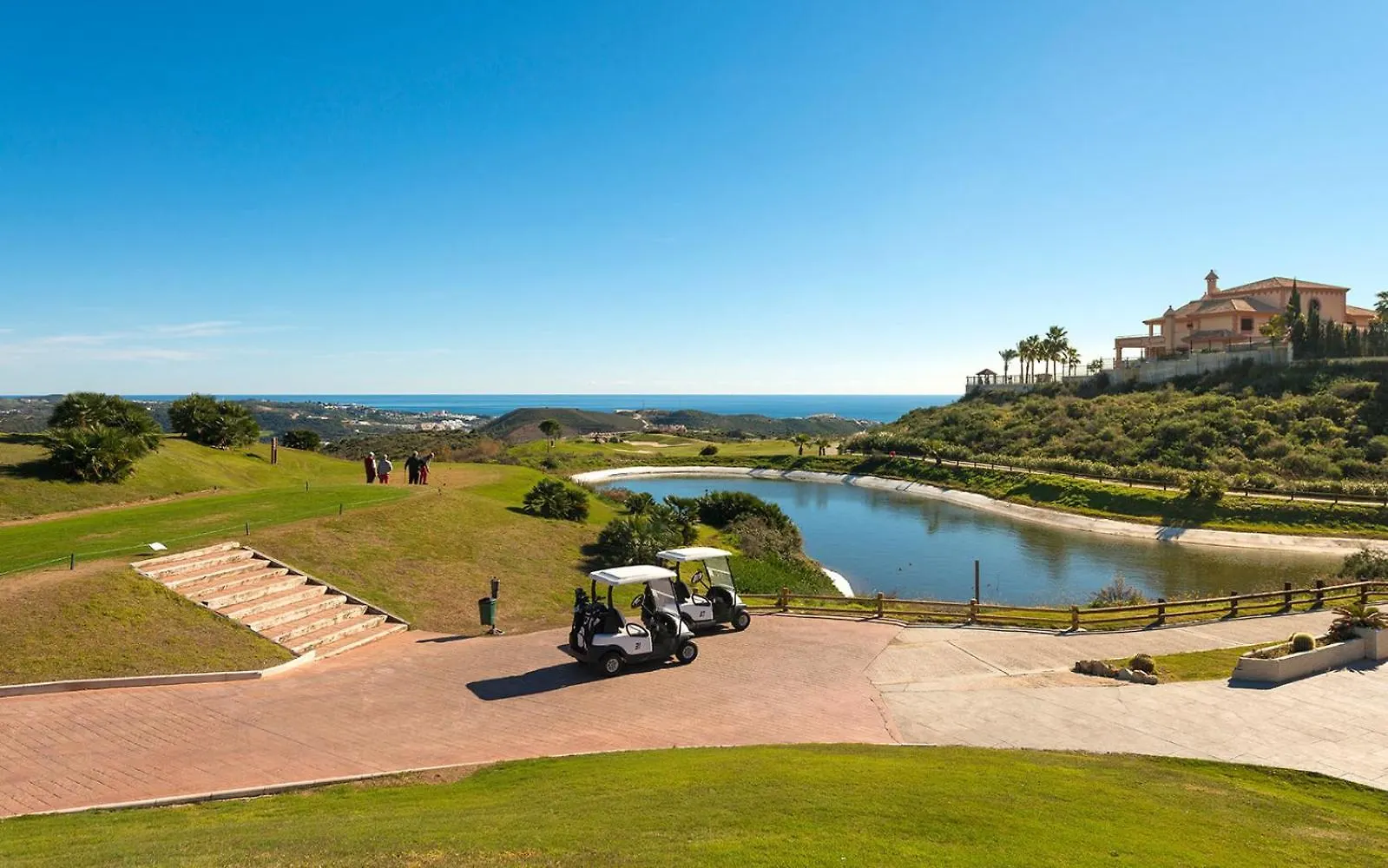 South Facing Apartment With Ample Sun Terrace & Panoramic Views Mijas